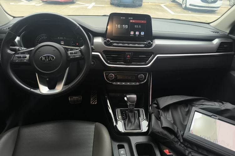 Used Kia Sportage R 2019 2.0L Automatic Smart Luxury Edition Center Console
