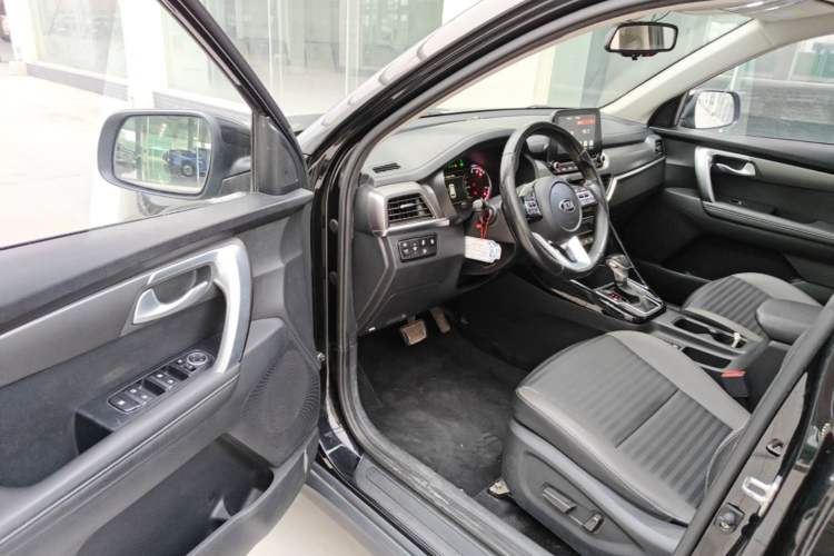 Used Kia Sportage R 2019 2.0L Automatic Smart Luxury Edition Driver Seat