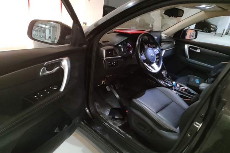 Used Kia Sportage R 2019 2.0L Automatic Smart Luxury Edition Driver Seat
