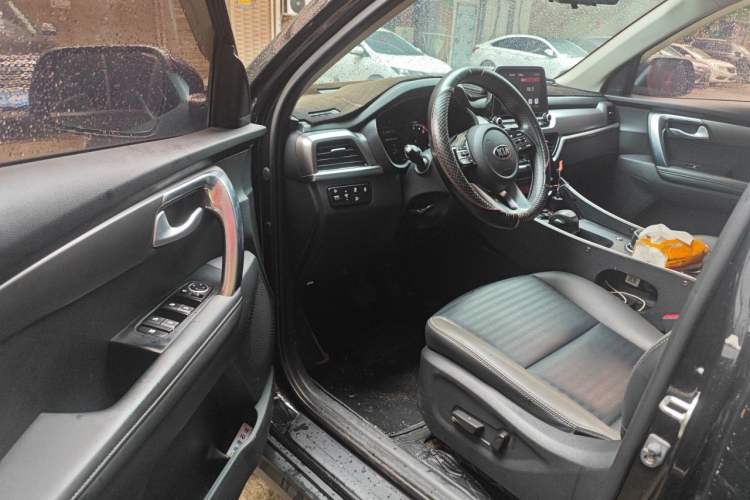 Used Kia Sportage R 2019 2.0L Automatic Smart Luxury Edition Driver Seat