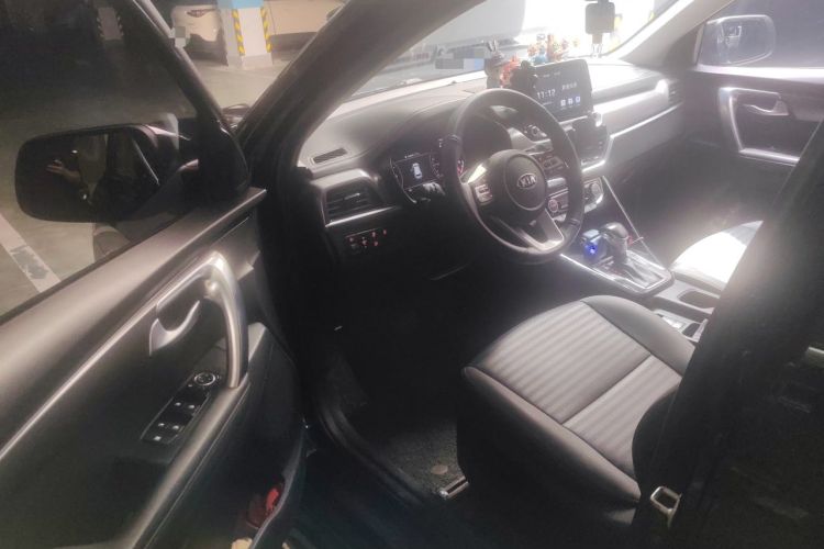 Used Kia Sportage R 2019 2.0L Automatic Smart Luxury Edition Driver Seat
