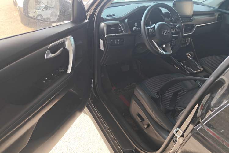 Used Kia Sportage R 2019 2.0L Automatic Smart Luxury Edition Driver Seat