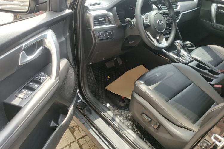 Used Kia Sportage R 2019 2.0L Automatic Smart Luxury Edition Driver Seat