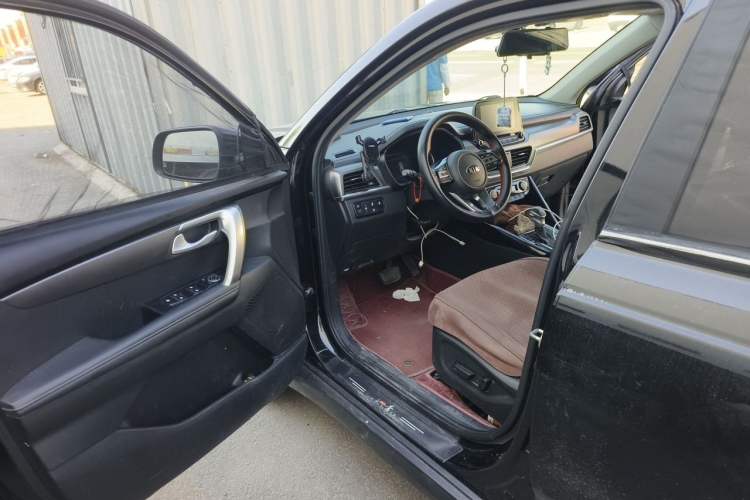 Used Kia Sportage R 2019 2.0L Automatic Smart Luxury Edition Driver Seat