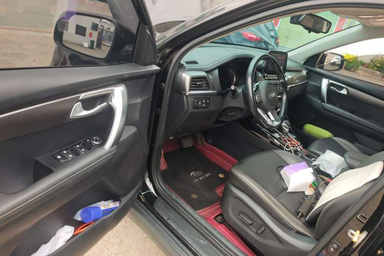 Used Kia Sportage R 2019 2.0L Automatic Smart Luxury Edition Driver Seat