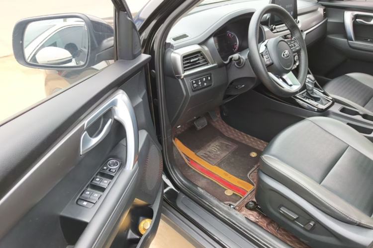 Used Kia Sportage R 2019 2.0L Automatic Smart Luxury Edition Driver Seat