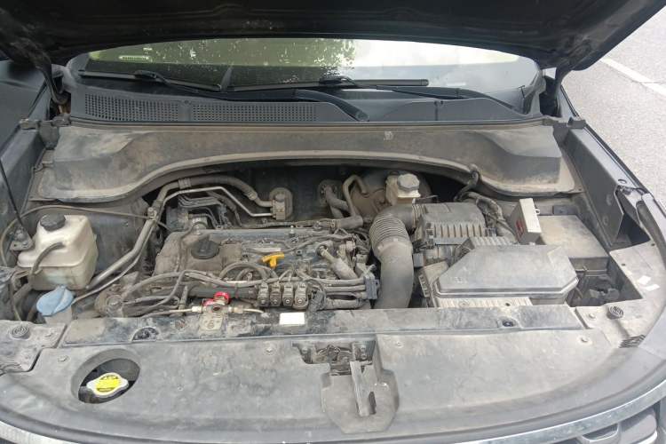 Used Kia Sportage R 2019 2.0L Automatic Smart Luxury Edition Engine Bay