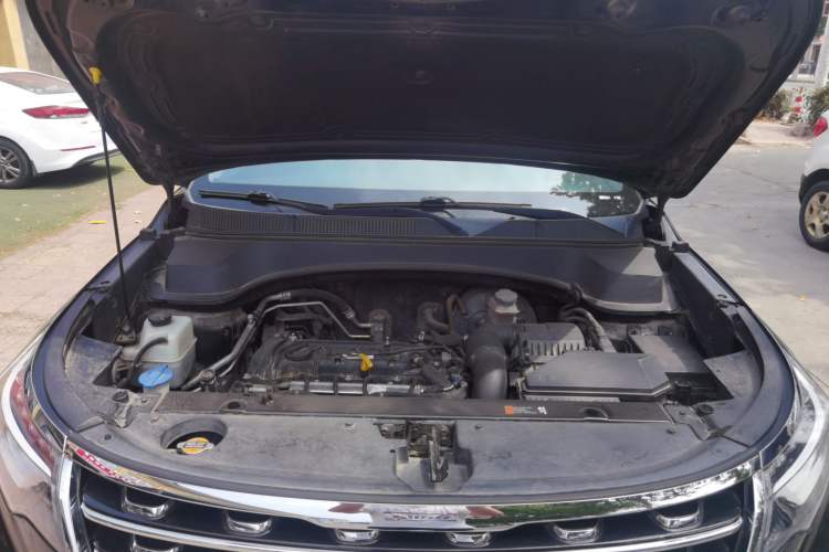Used Kia Sportage R 2019 2.0L Automatic Smart Luxury Edition Engine Bay