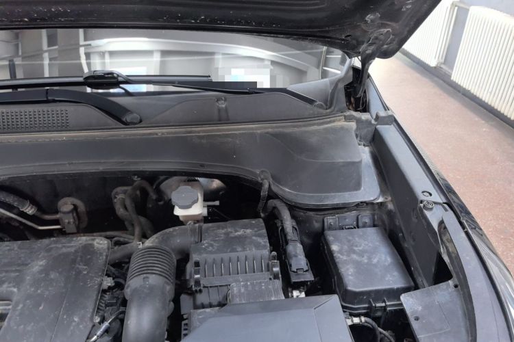 Used Kia Sportage R 2019 2.0L Automatic Smart Luxury Edition Engine Bay Left