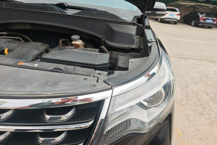Used Kia Sportage R 2019 2.0L Automatic Smart Luxury Edition Engine Bay Left