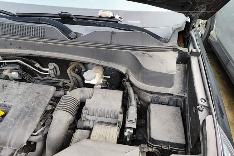 Used Kia Sportage R 2019 2.0L Automatic Smart Luxury Edition Engine Bay Left