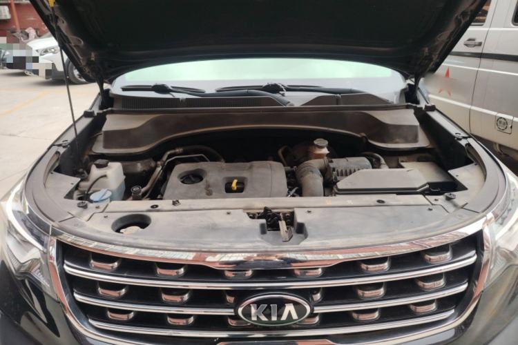 Used Kia Sportage R 2019 2.0L Automatic Smart Luxury Edition Engine Bay