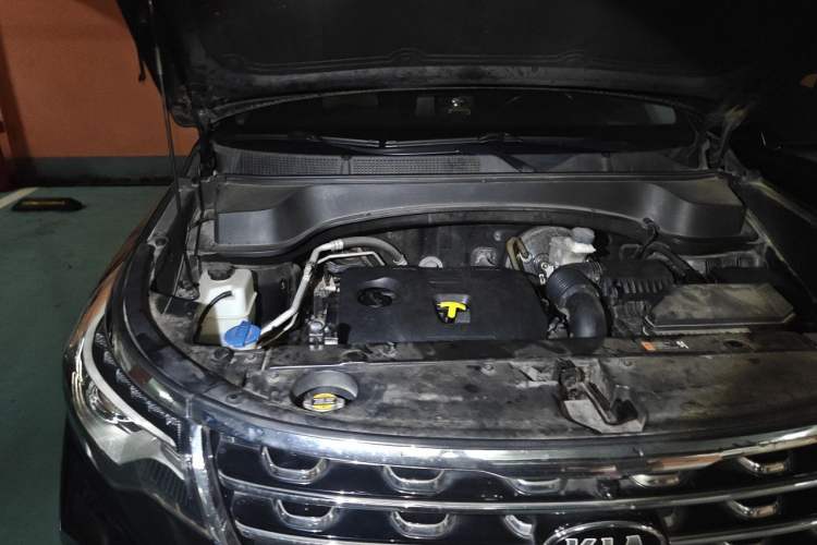 Used Kia Sportage R 2019 2.0L Automatic Smart Luxury Edition Engine Bay Right