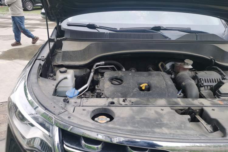 Used Kia Sportage R 2019 2.0L Automatic Smart Luxury Edition Engine Bay Right