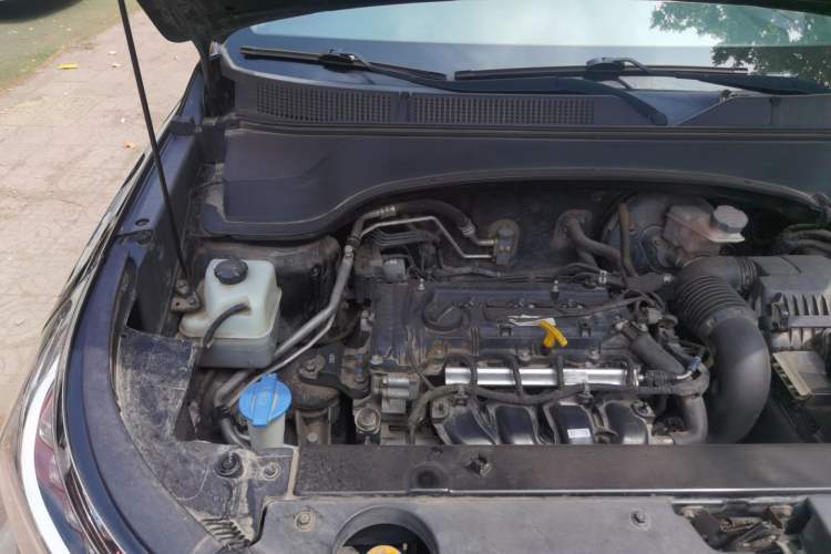 Used Kia Sportage R 2019 2.0L Automatic Smart Luxury Edition Engine Bay Right