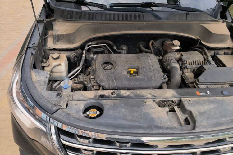 Used Kia Sportage R 2019 2.0L Automatic Smart Luxury Edition Engine Bay Right