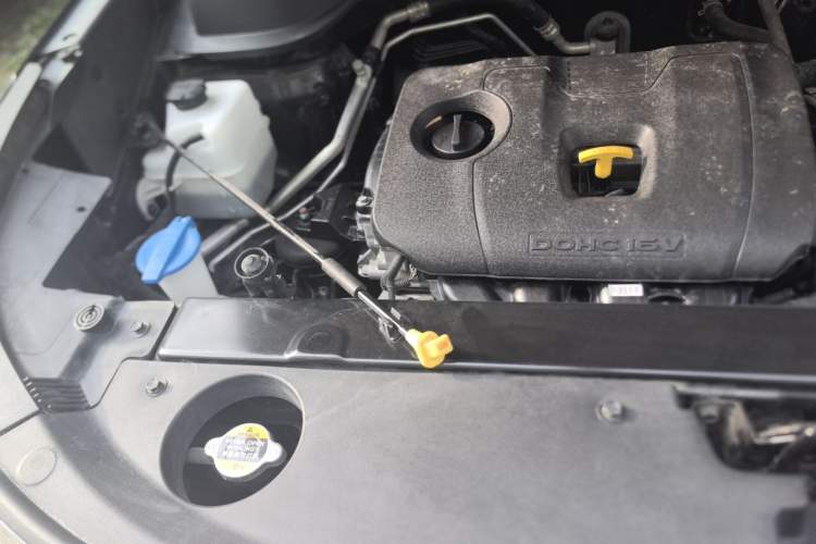 Used Kia Sportage R 2019 2.0L Automatic Smart Luxury Edition Engine Bay Right