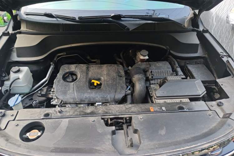 Used Kia Sportage R 2019 2.0L Automatic Smart Luxury Edition Engine Bay