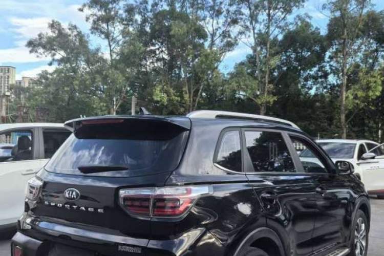 Used Kia Sportage R 2019 2.0L Automatic Smart Luxury Edition Exterior 5