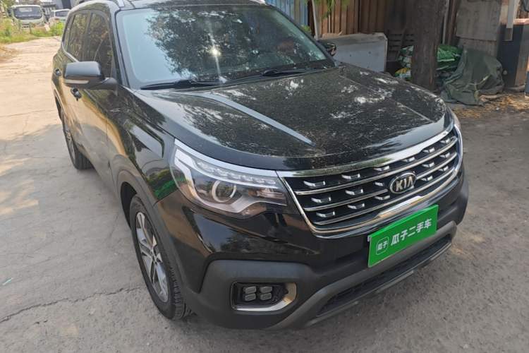 Used Kia Sportage R 2019 2.0L Automatic Smart Luxury Edition Front Right 45 Deg
