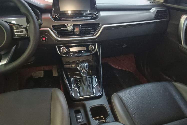 Used Kia Sportage R 2019 2.0L Automatic Smart Luxury Edition Gear Lever