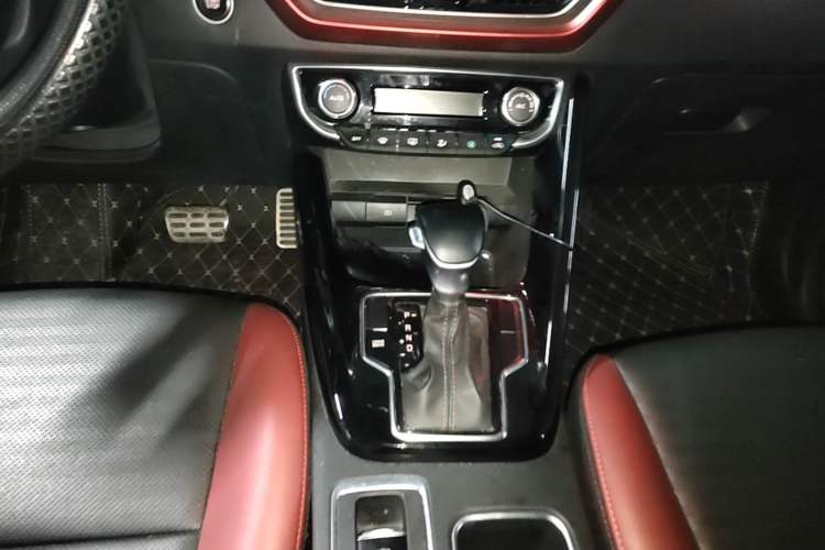 Used Kia Sportage R 2019 1.4T DCT Smart Luxury Edition GLS Gear Lever