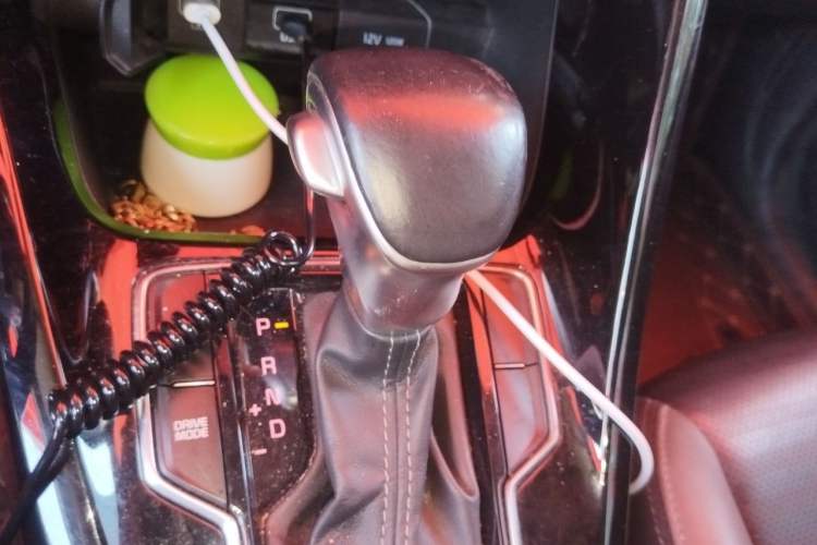 Used Kia Sportage R 2019 2.0L Automatic Smart Luxury Edition Gear Lever