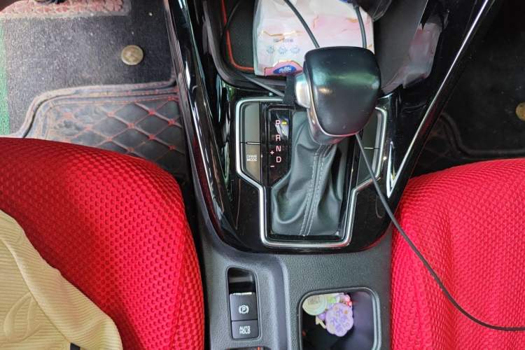 Used Kia Sportage R 2019 2.0L Automatic Smart Luxury Edition Gear Lever