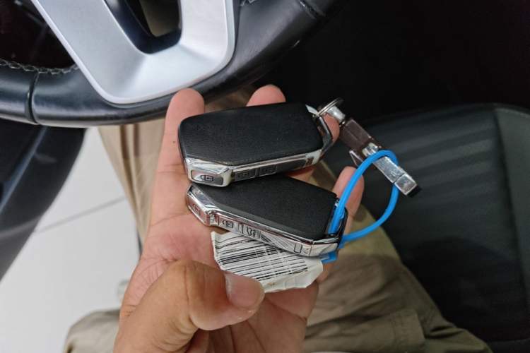 Used Kia Sportage R 2019 2.0L Automatic Smart Luxury Edition Interior 1