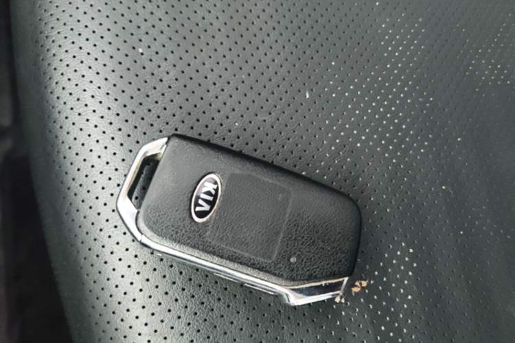 Used Kia Sportage R 2019 2.0L Automatic Smart Luxury Edition Interior 1