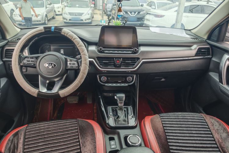 Used Kia Sportage R 2019 2.0L Automatic Smart Luxury Edition Interior 1