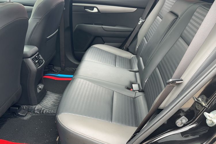Used Kia Sportage R 2019 2.0L Automatic Smart Luxury Edition Interior 2