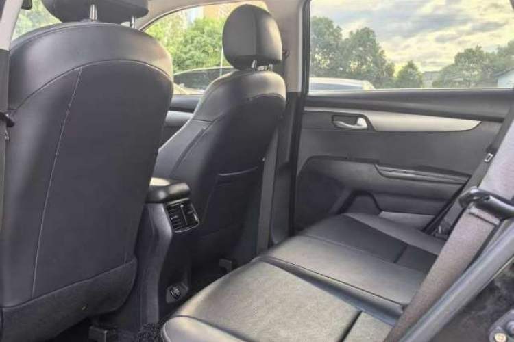Used Kia Sportage R 2019 2.0L Automatic Smart Luxury Edition Interior 3