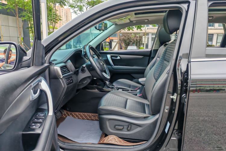 Used Kia Sportage R 2019 2.0L Automatic Smart Luxury Edition Interior 4