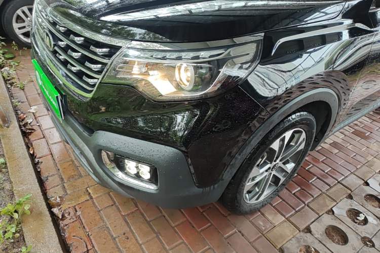 Used Kia Sportage R 2019 2.0L Automatic Smart Luxury Edition Left Front Headlight