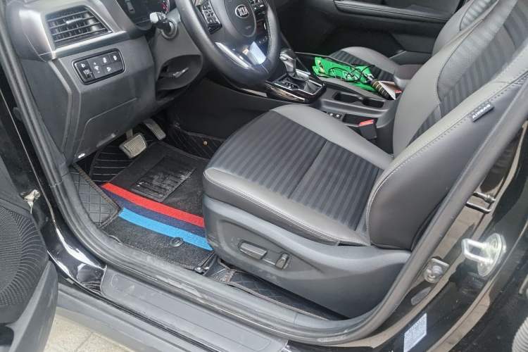 Used Kia Sportage R 2019 2.0L Automatic Smart Luxury Edition Left Front Seat