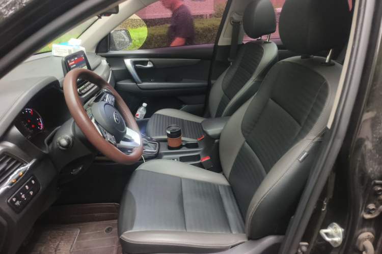 Used Kia Sportage R 2019 2.0L Automatic Smart Luxury Edition Left Front Seat