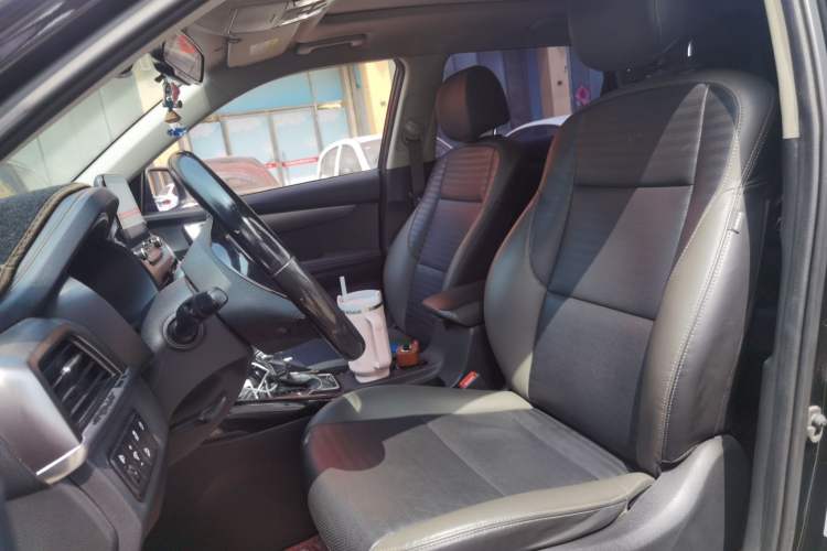Used Kia Sportage R 2019 2.0L Automatic Smart Luxury Edition Left Front Seat