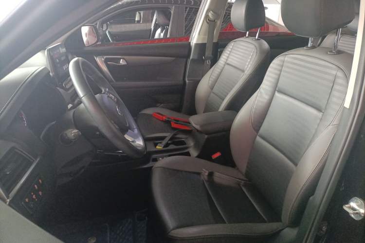 Used Kia Sportage R 2019 2.0L Automatic Smart Luxury Edition Left Front Seat