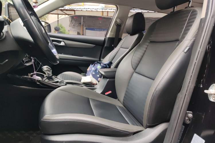 Used Kia Sportage R 2019 2.0L Automatic Smart Luxury Edition Left Front Seat
