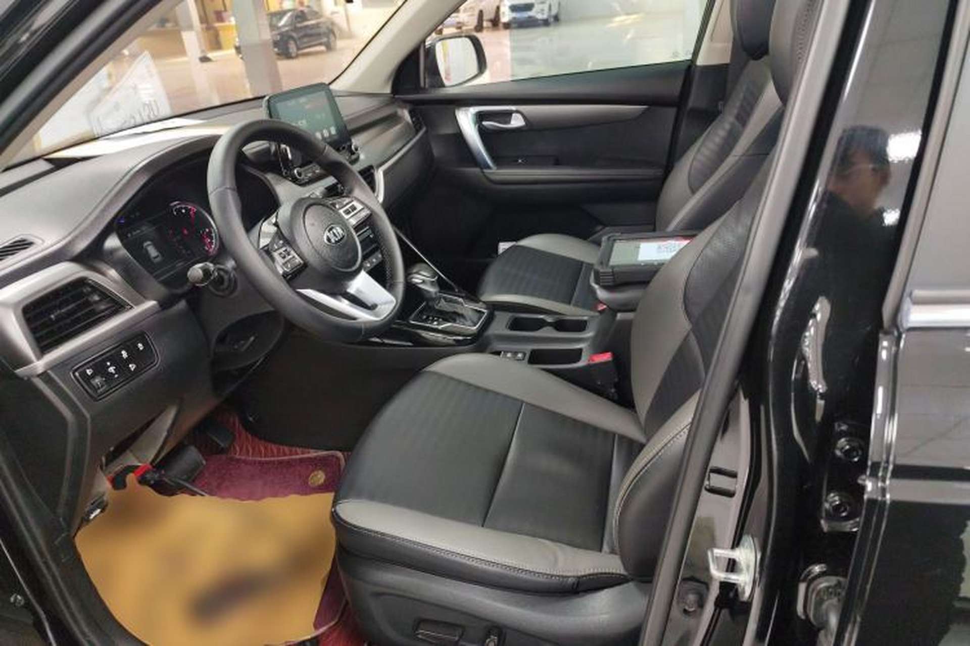 Used Kia Sportage R 2019 2.0L Automatic Smart Luxury Edition Left Front Seat