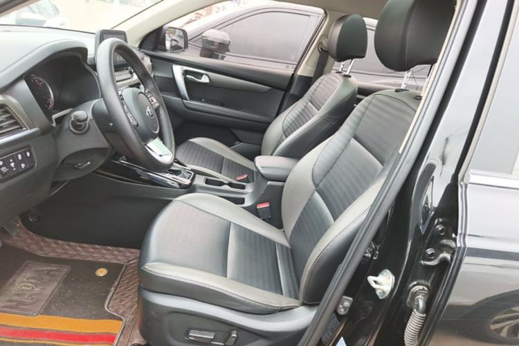 Used Kia Sportage R 2019 2.0L Automatic Smart Luxury Edition Left Front Seat