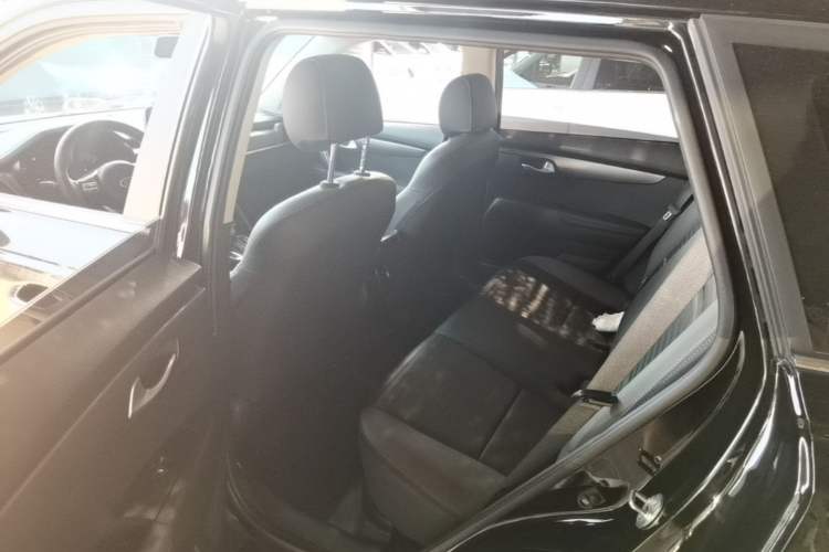Used Kia Sportage R 2019 2.0L Automatic Smart Luxury Edition Left Rear Seat