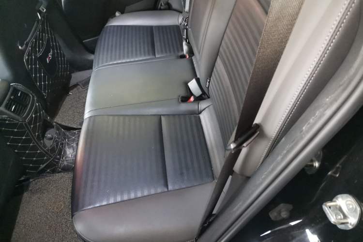 Used Kia Sportage R 2019 2.0L Automatic Smart Luxury Edition Left Rear Seat