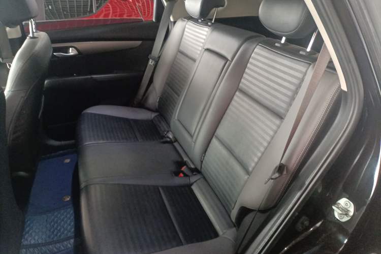Used Kia Sportage R 2019 2.0L Automatic Smart Luxury Edition Left Rear Seat