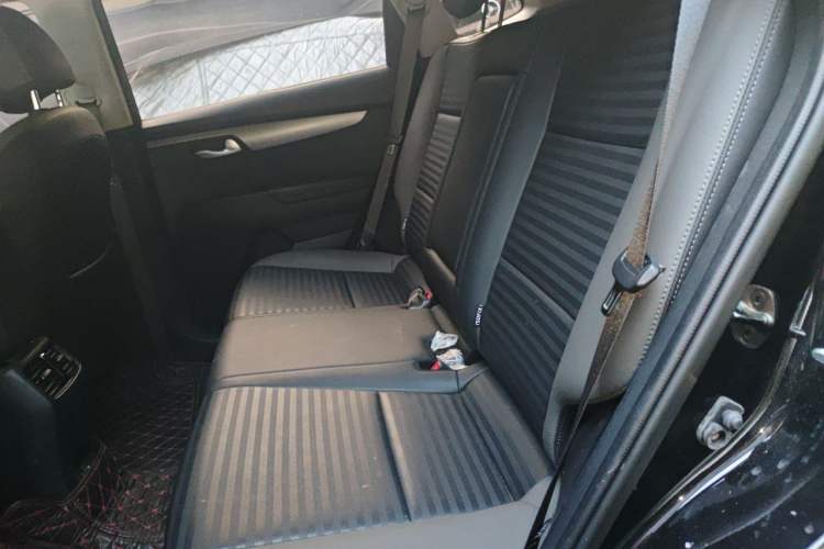 Used Kia Sportage R 2019 2.0L Automatic Smart Luxury Edition Left Rear Seat