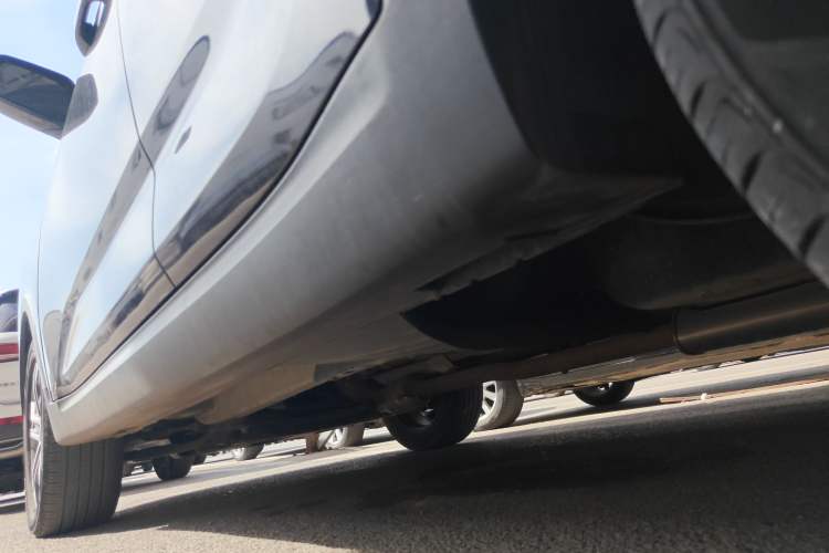 Used Kia Sportage R 2019 2.0L Automatic Smart Luxury Edition Left Side Sill