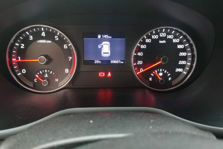 Used Kia Sportage R 2019 2.0L Manual Fashion Edition Odometer Close Up