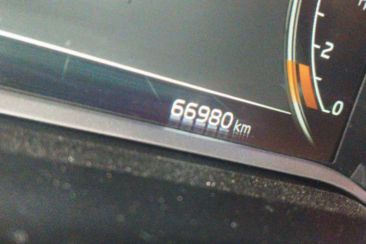 Used Kia Sportage R 2019 2.0L Automatic Smart Luxury Edition Odometer Close Up