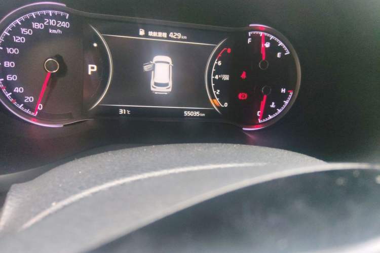 Used Kia Sportage R 2019 2.0L Automatic Smart Luxury Edition Odometer Close Up